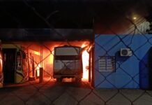 Sin atención en las oficinas del colectivo urbano este lunes tras el incendio