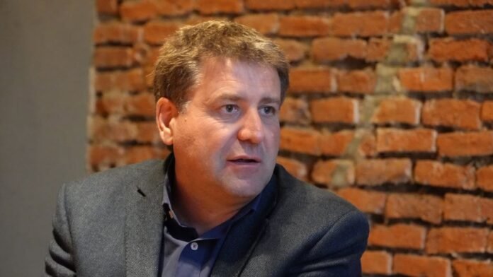 Gvozdenovich: "Tenemos una maquinaria para llevarlo a De Loredo como candidato a gobernador"