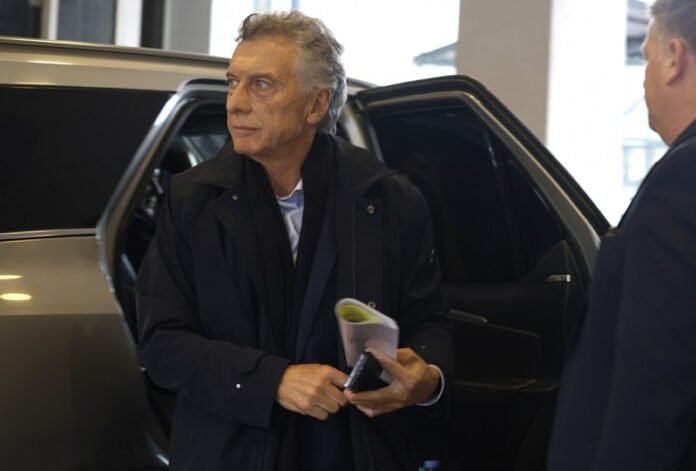 Macri quiso correr a Milei por derecha con los Passaglia y terminó borrando el tuit