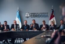 Referentes de distintos espacios políticos se reunieron en Córdoba para coordinar la llegada del Papa León XIV