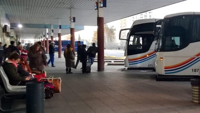 Subió 15% el transporte interurbano: viajar de Río Cuarto a Córdoba cuesta 40 mil pesos